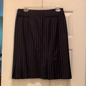 Brooks Brother Navy blue skirt  size 4